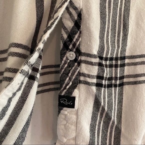 Rails luxury button down “flannel” style blouse - Picture 6 of 11